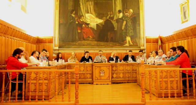 El Ayuntamiento aprueba en Pleno solicitar el traslado a las afueras el Parque Comarcal de Bomberos