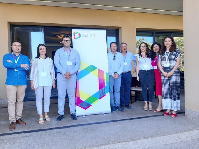 Caravaca participa en el encuentro de la Red de Destinos Turísticos Inteligentes (DTI) de España para continuar impulsando el modelo de transformación digital del destino
